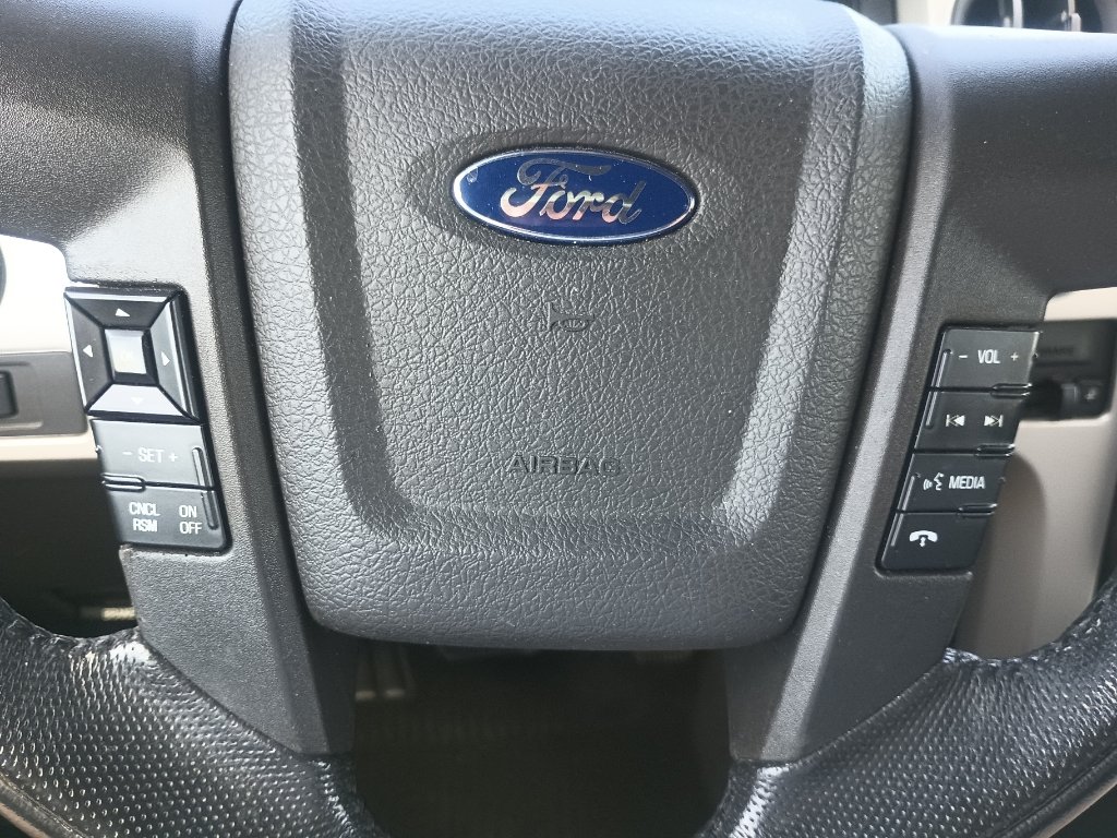 Used 2013 Ford F150 Raptor w/ Luxury Equipment Group AWD/4WD image 23