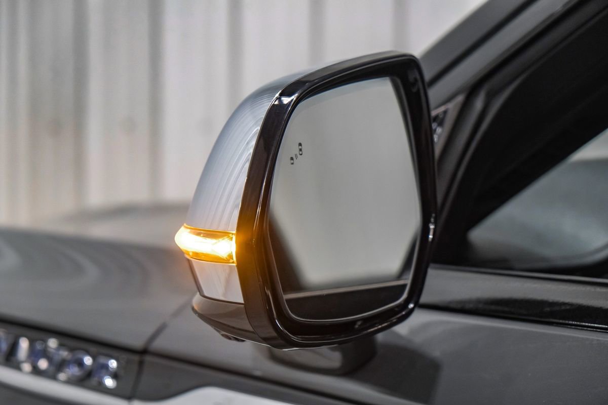 Used 2020 Lincoln Aviator Black Label Grand Touring w/ Class IV Trailer Tow Package image 41