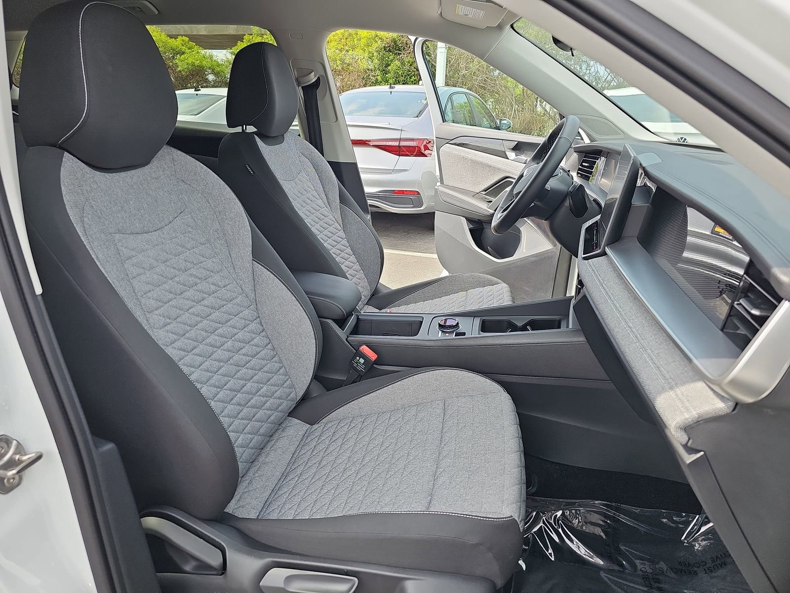 Used 2025 Volkswagen Tiguan S FWD image 10