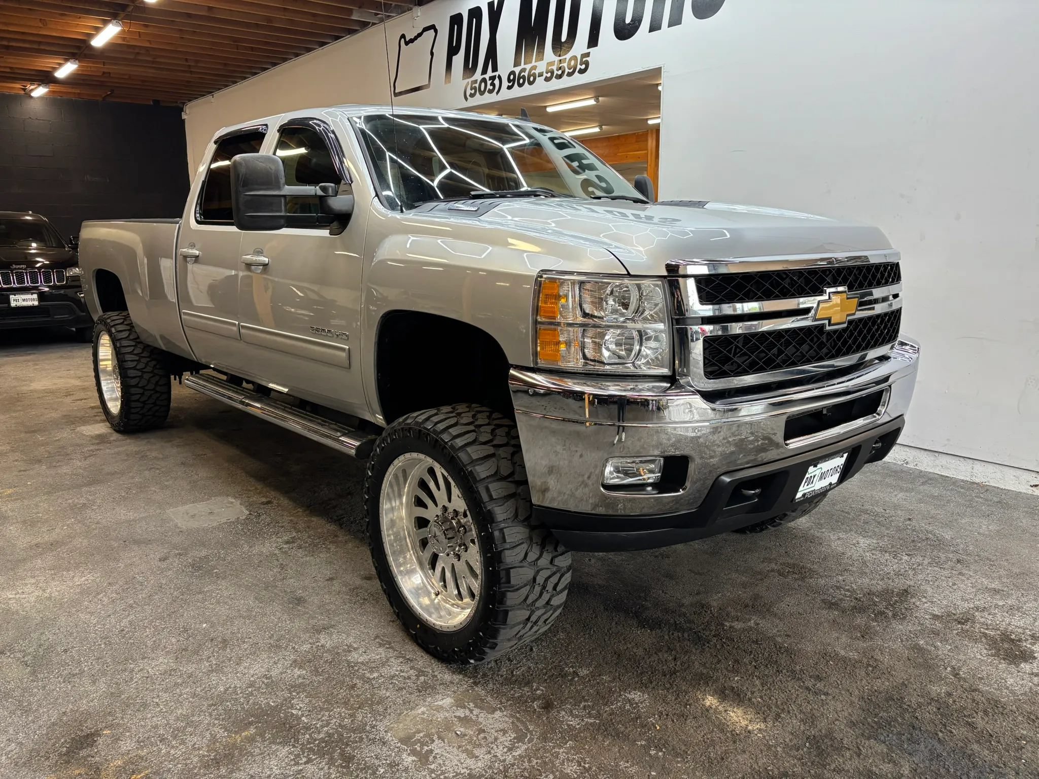 Used 2014 Chevrolet Silverado 3500 LTZ w/ LTZ Plus Package AWD/4WD image 2
