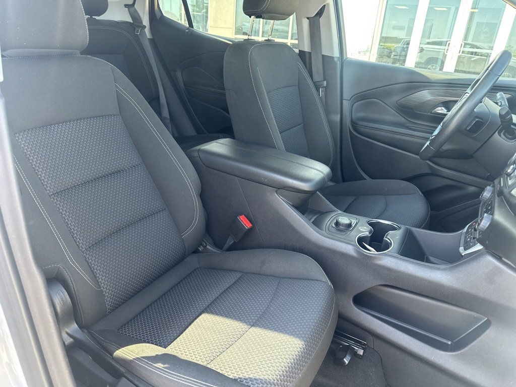 Used 2024 GMC Terrain SLE image 10