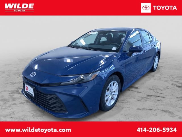 Certified 2025 Toyota Camry LE image 1
