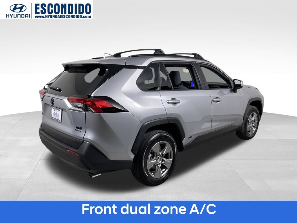 Used 2025 Toyota RAV4 XLE image 5