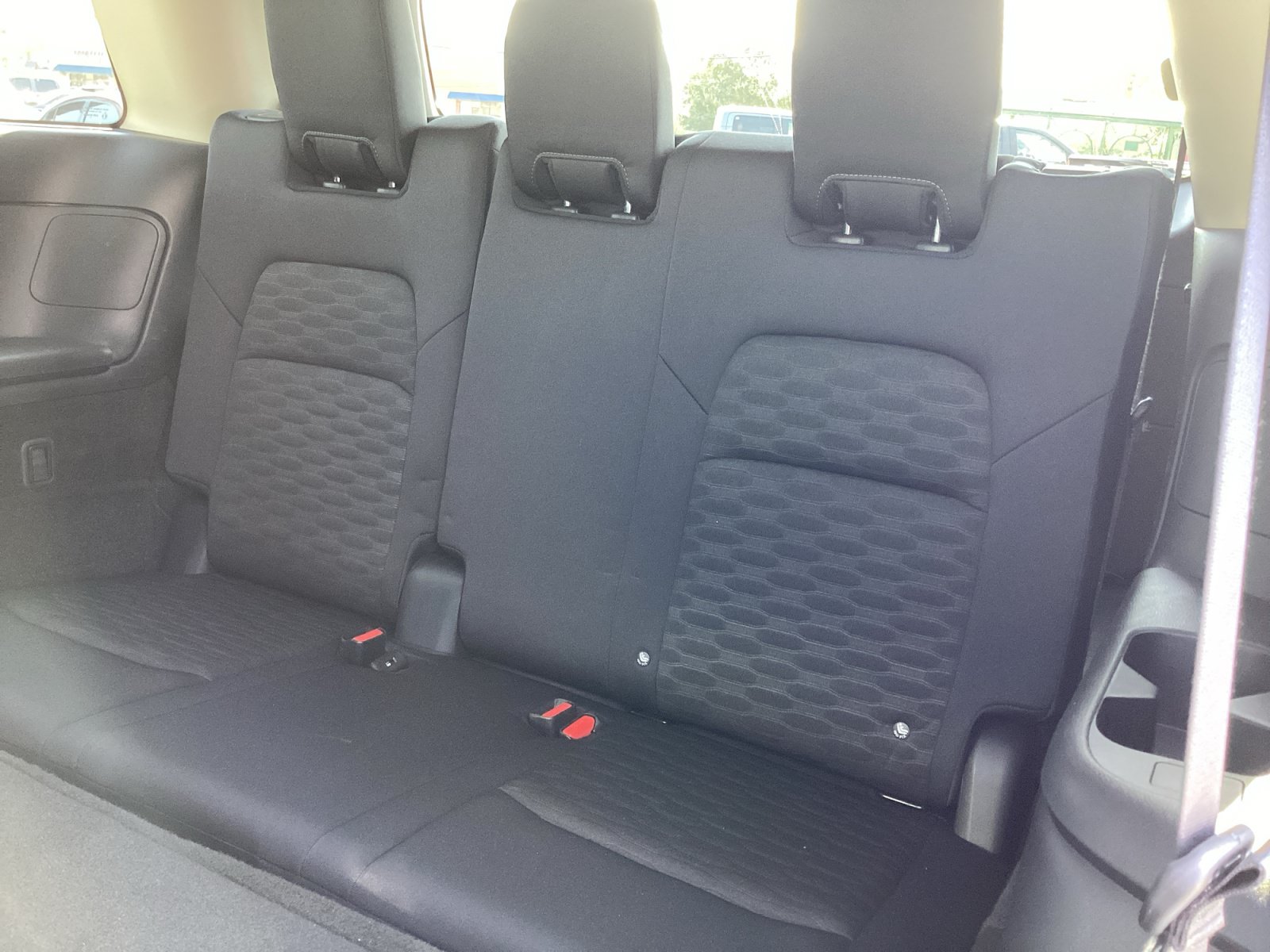 Used 2024 Nissan Pathfinder SV FWD image 28