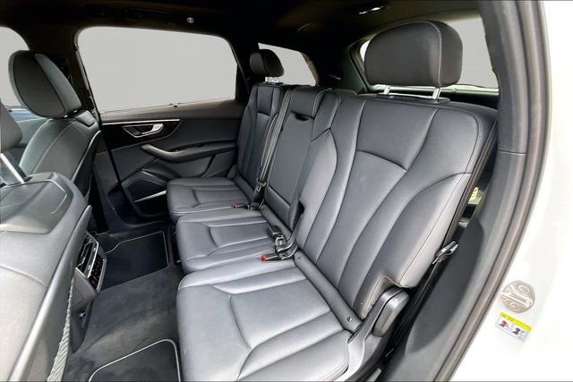 Used 2025 Audi Q7 3.0T Premium Plus w/ Premium Plus Package AWD/4WD image 28