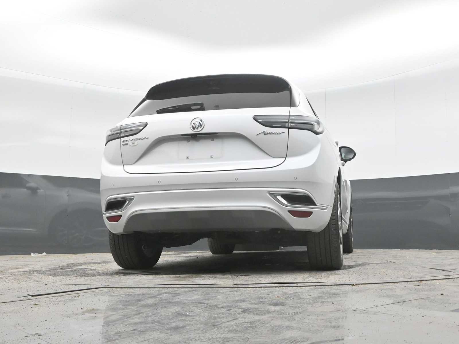 Used 2023 Buick Envision Avenir AWD/4WD image 31