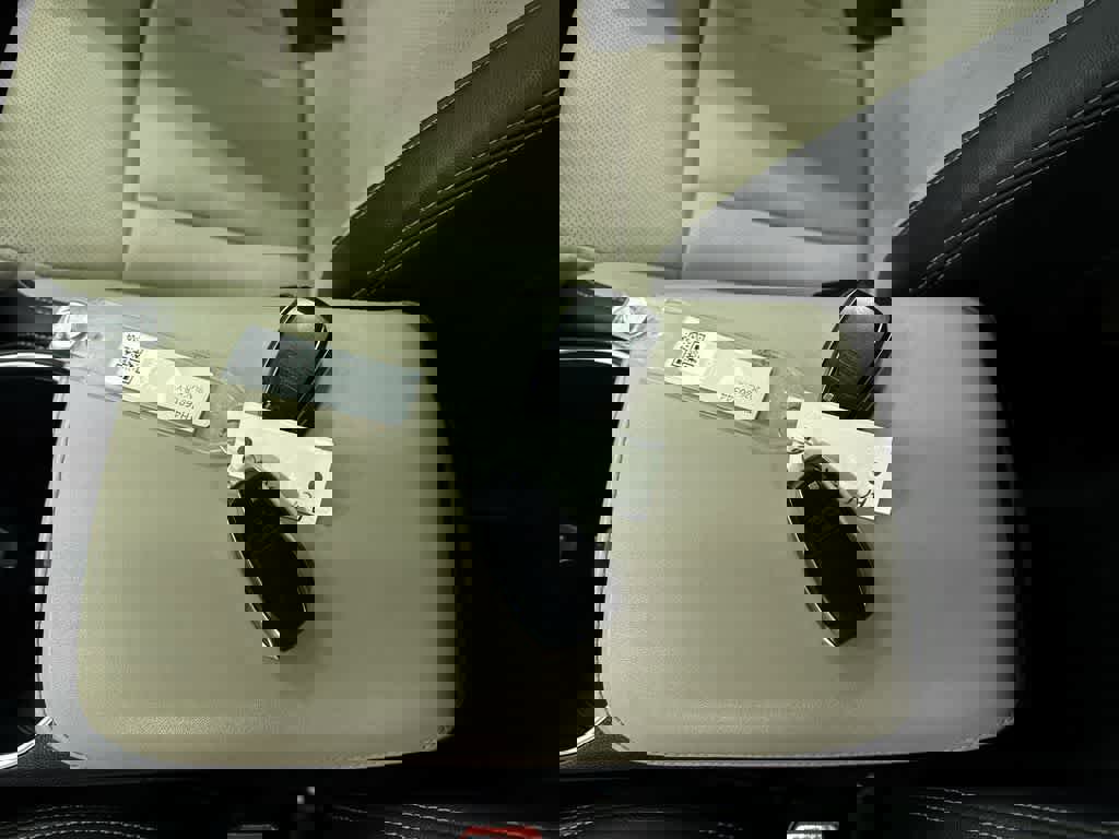 Used 2021 Subaru Outback Limited image 34