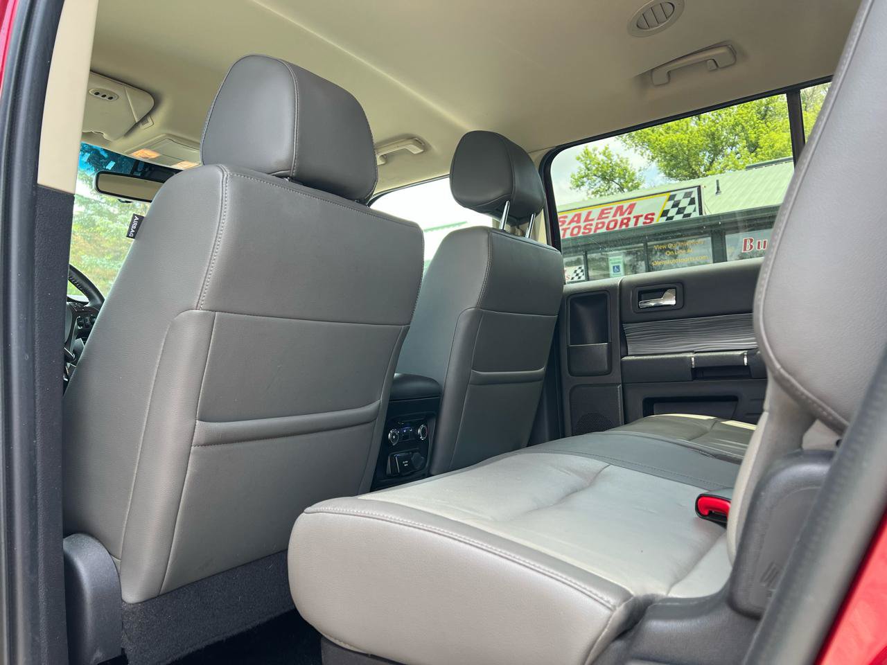 Used 2017 Ford Flex Limited w/ Equipment Group 303A AWD/4WD image 12