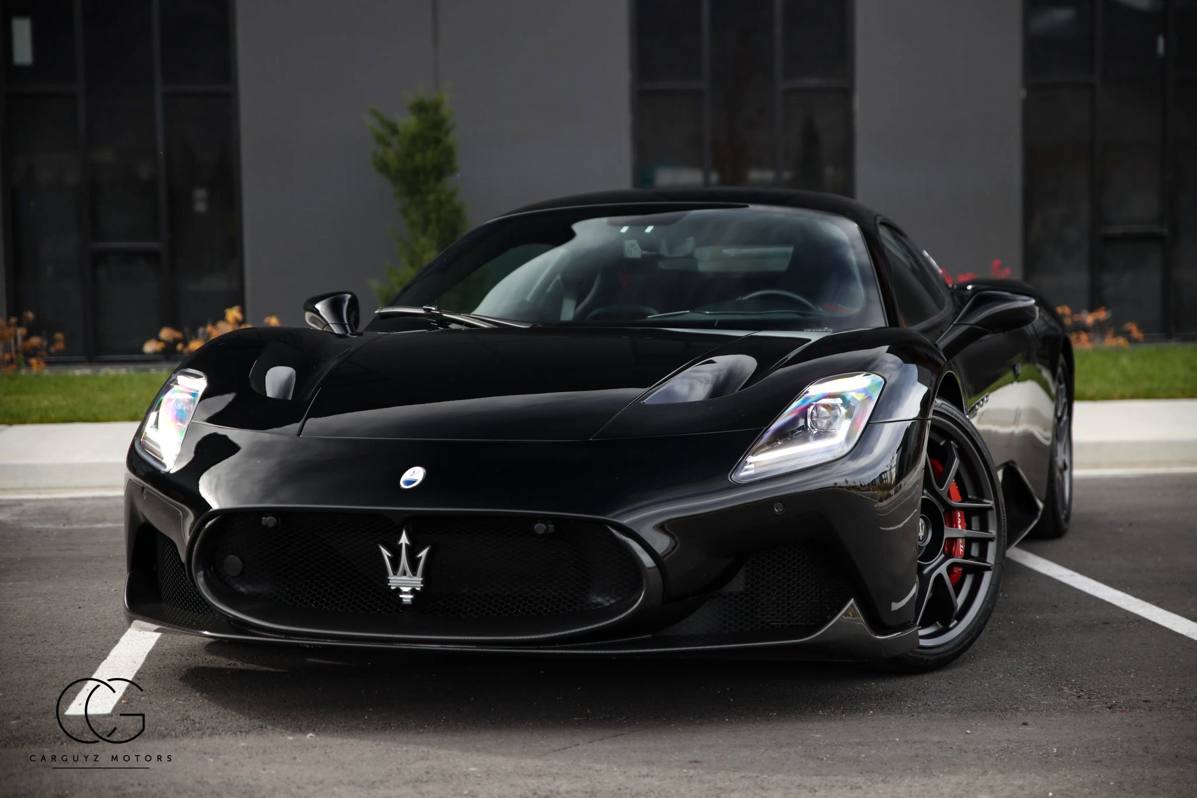 Used 2022 Maserati MC20 Coupe image 2