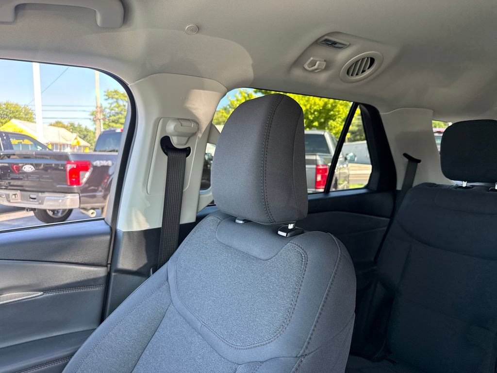 Used 2026 Ford Explorer Active RWD image 35