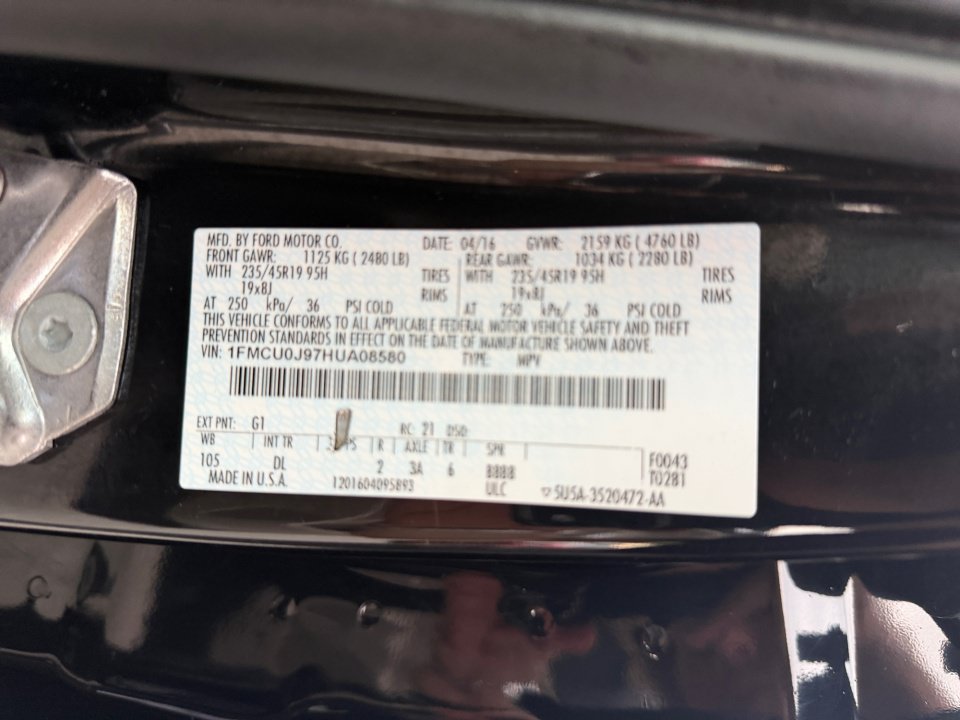 Used 2017 Ford Escape Titanium FWD image 35