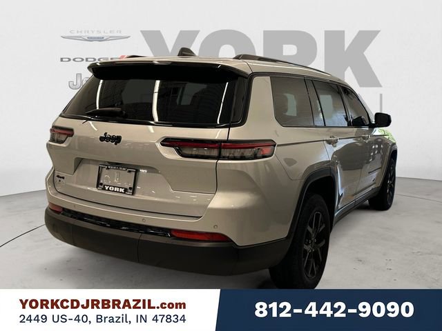 Used 2024 Jeep Grand Cherokee L Laredo AWD/4WD image 5