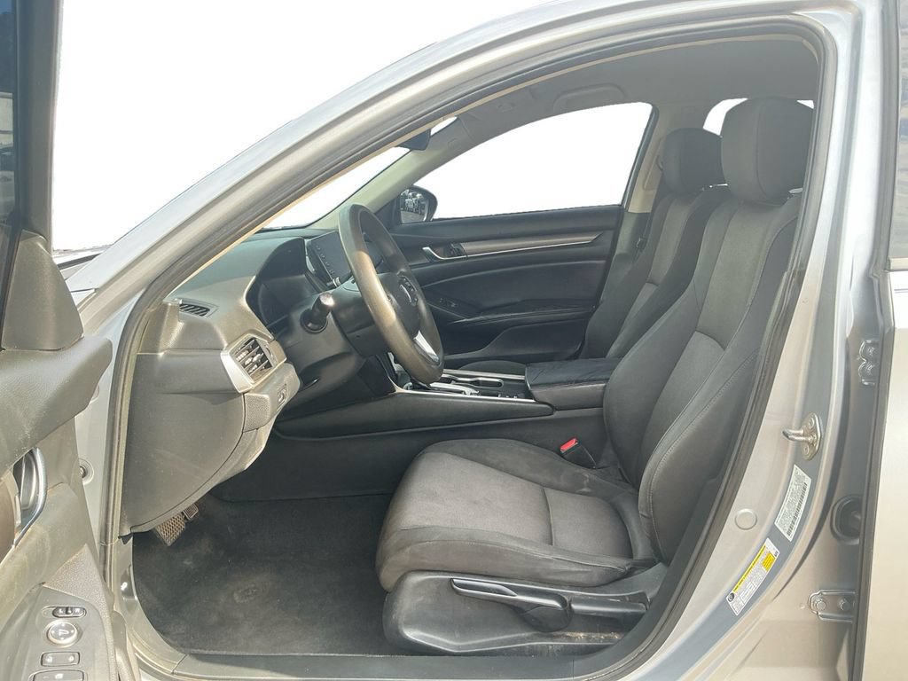 Used 2018 Honda Accord LX image 14
