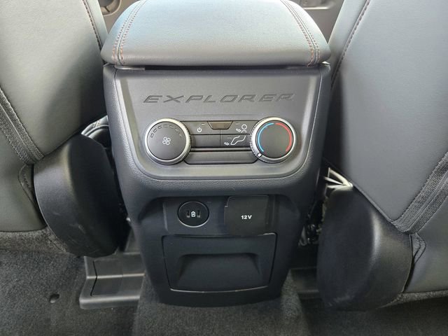Used 2025 Ford Explorer Active w/ Active Comfort Package RWD image 14