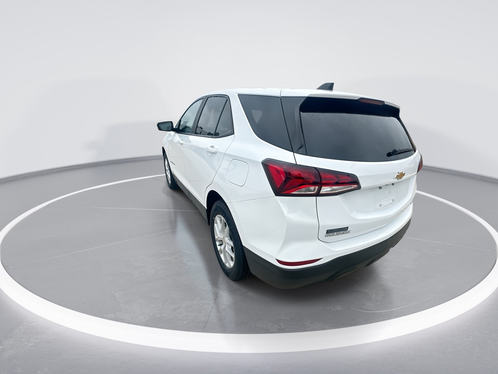 Certified 2024 Chevrolet Equinox LS w/ LS Convenience Package AWD/4WD image 6