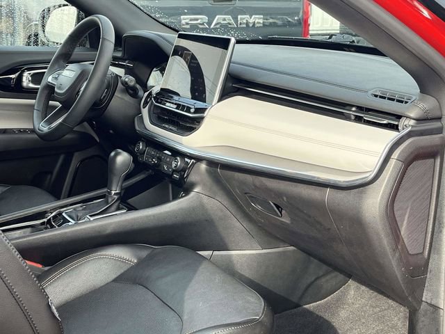 Used 2023 Jeep Compass Limited image 24