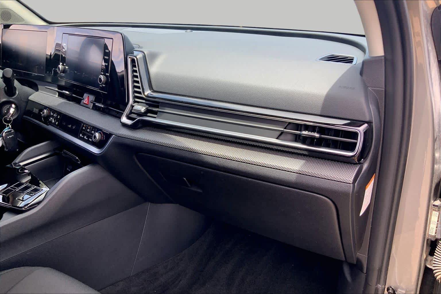 Certified 2024 Kia Sportage LX FWD image 19