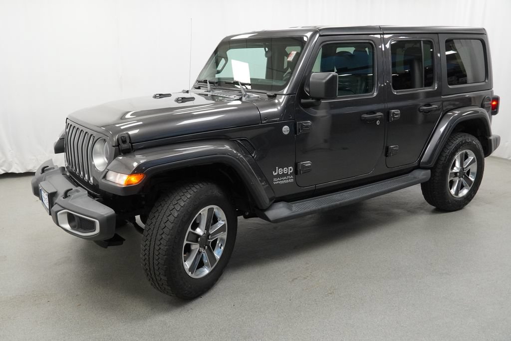 Used 2020 Jeep Wrangler Unlimited Sahara w/ Cold Weather Group AWD/4WD image 4