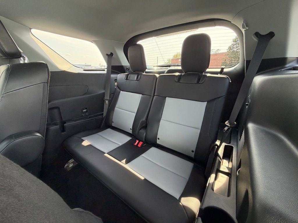 Certified 2023 Ford Explorer XLT w/ Equipment Group 202A image 25