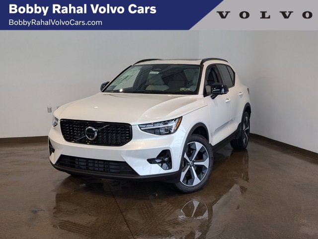 Used 2025 Volvo XC40 B5 Plus