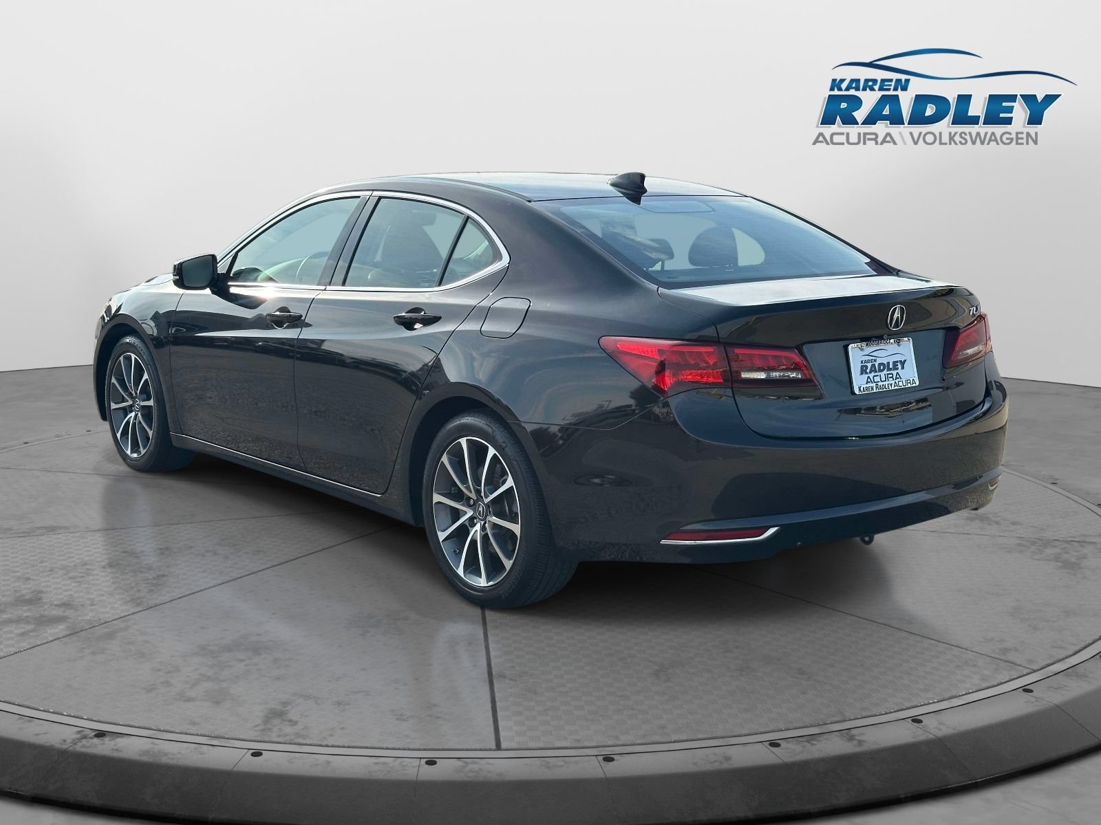 Used 2015 Acura TLX w/ Technology Package FWD image 4