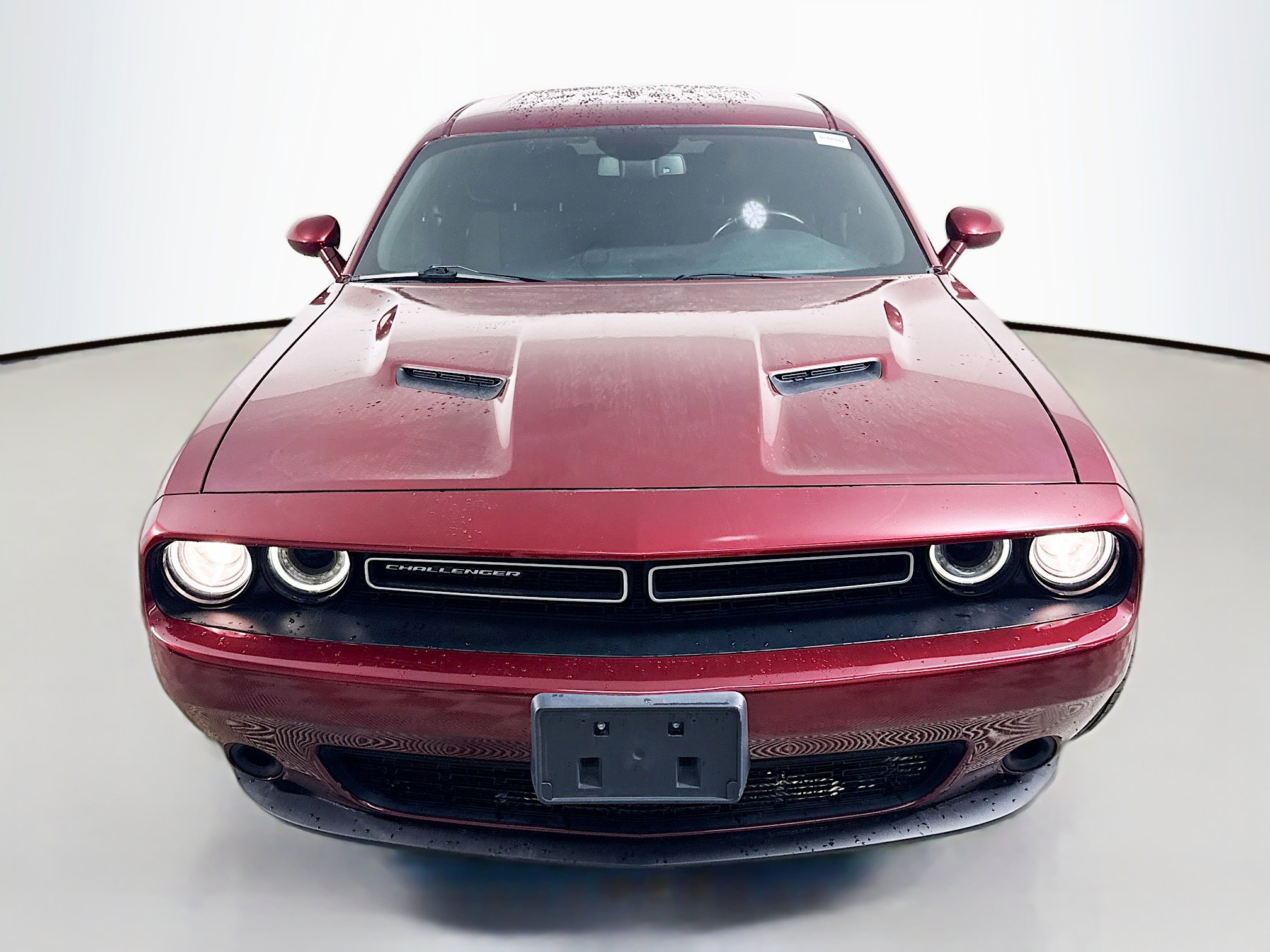 Used 2019 Dodge Challenger SXT video 2