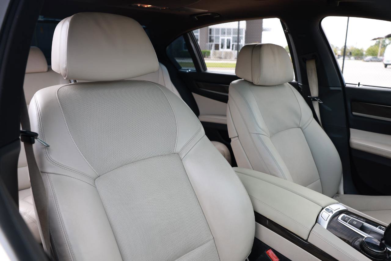 Used 2014 BMW 750Li RWD image 18