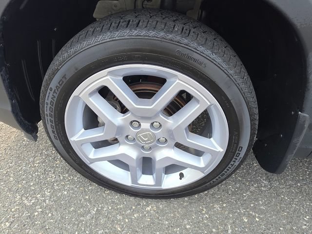 Certified 2025 Honda Passport EX-L image 30