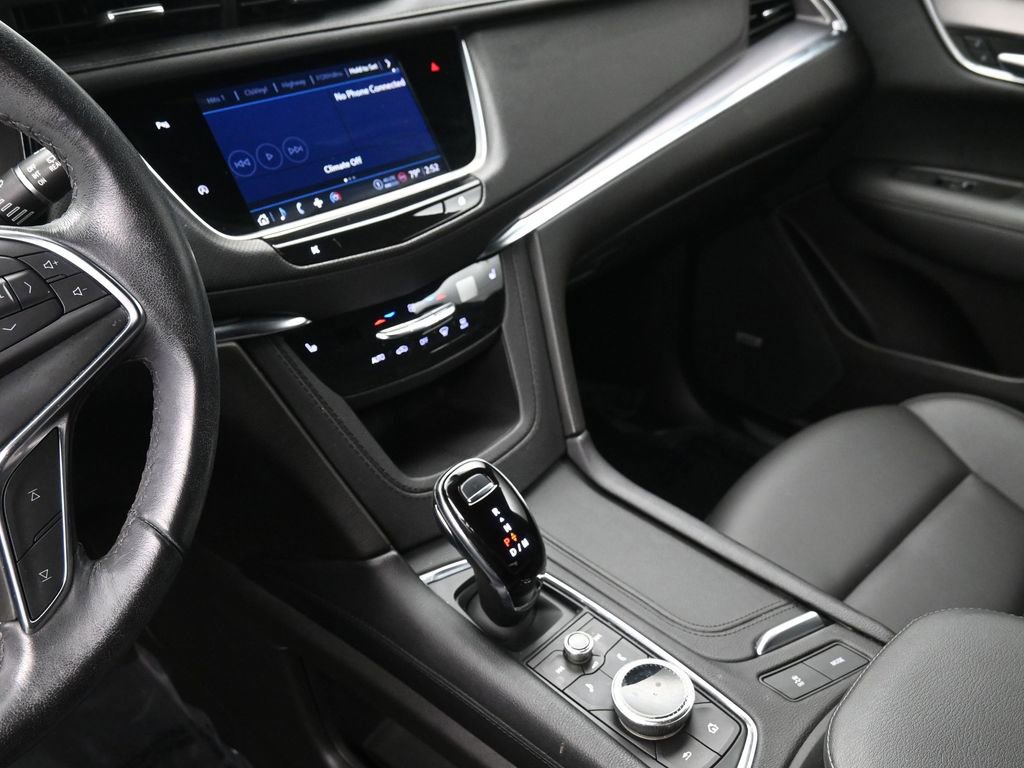 Certified 2023 Cadillac XT5 Luxury image 8