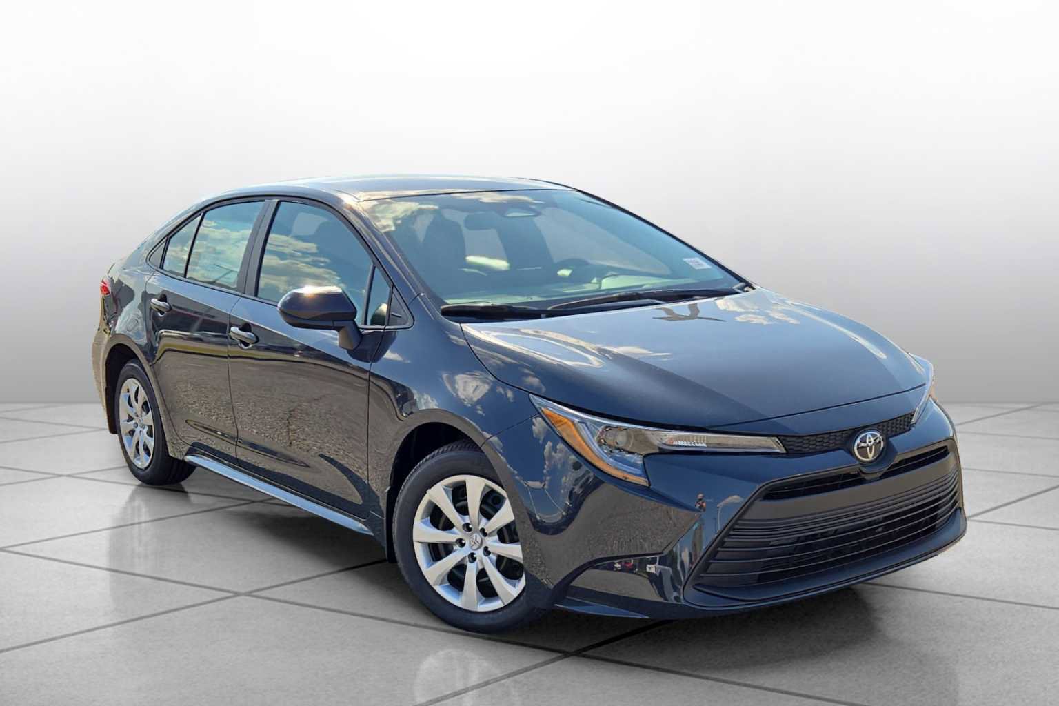 New 2026 Toyota Corolla LE image 2