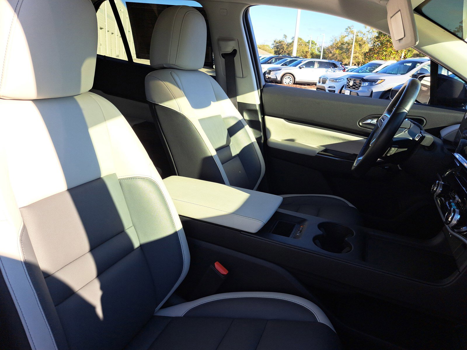 Used 2024 Honda Prologue Touring image 32