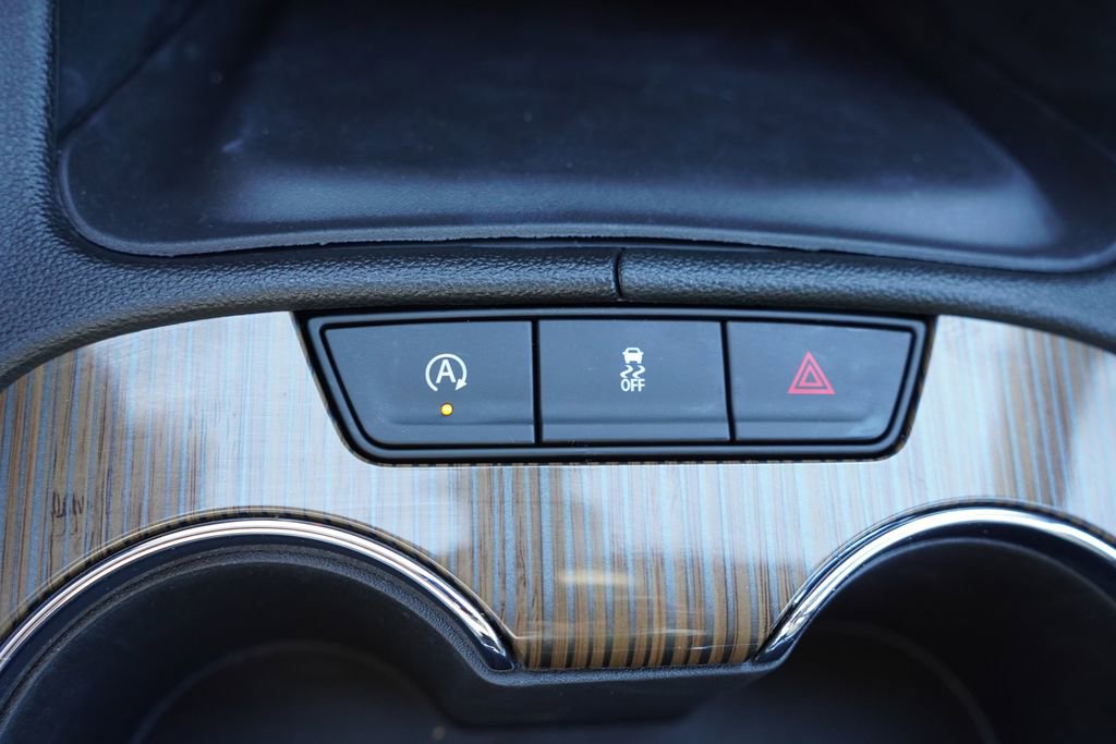 Certified 2023 GMC Acadia SLE w/ Driver Convenience Package image 30