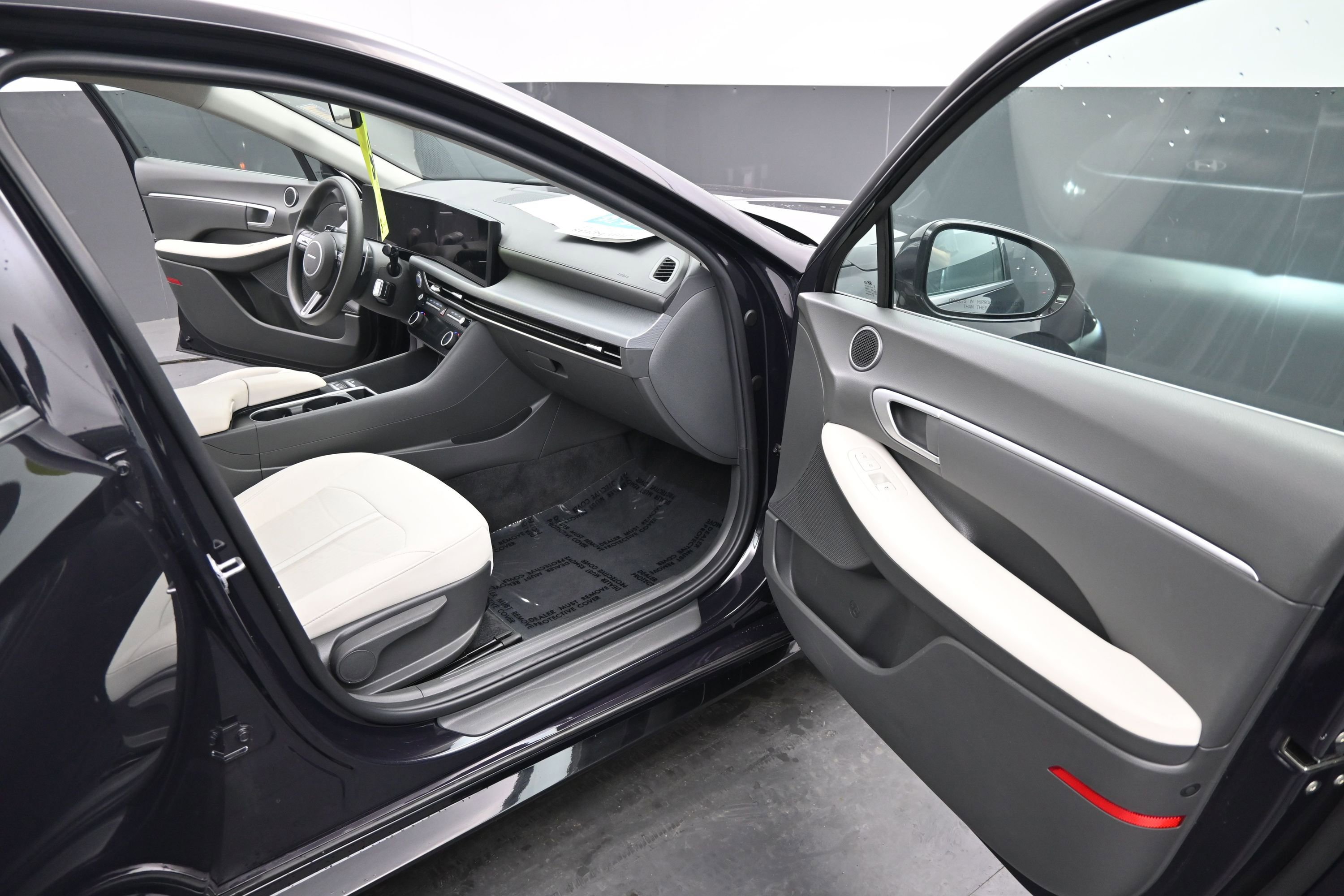 Used 2025 Hyundai Sonata SEL FWD image 22