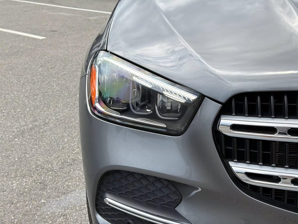 Used 2025 Mercedes-Benz GLE 450 4MATIC w/ Winter Package image 9
