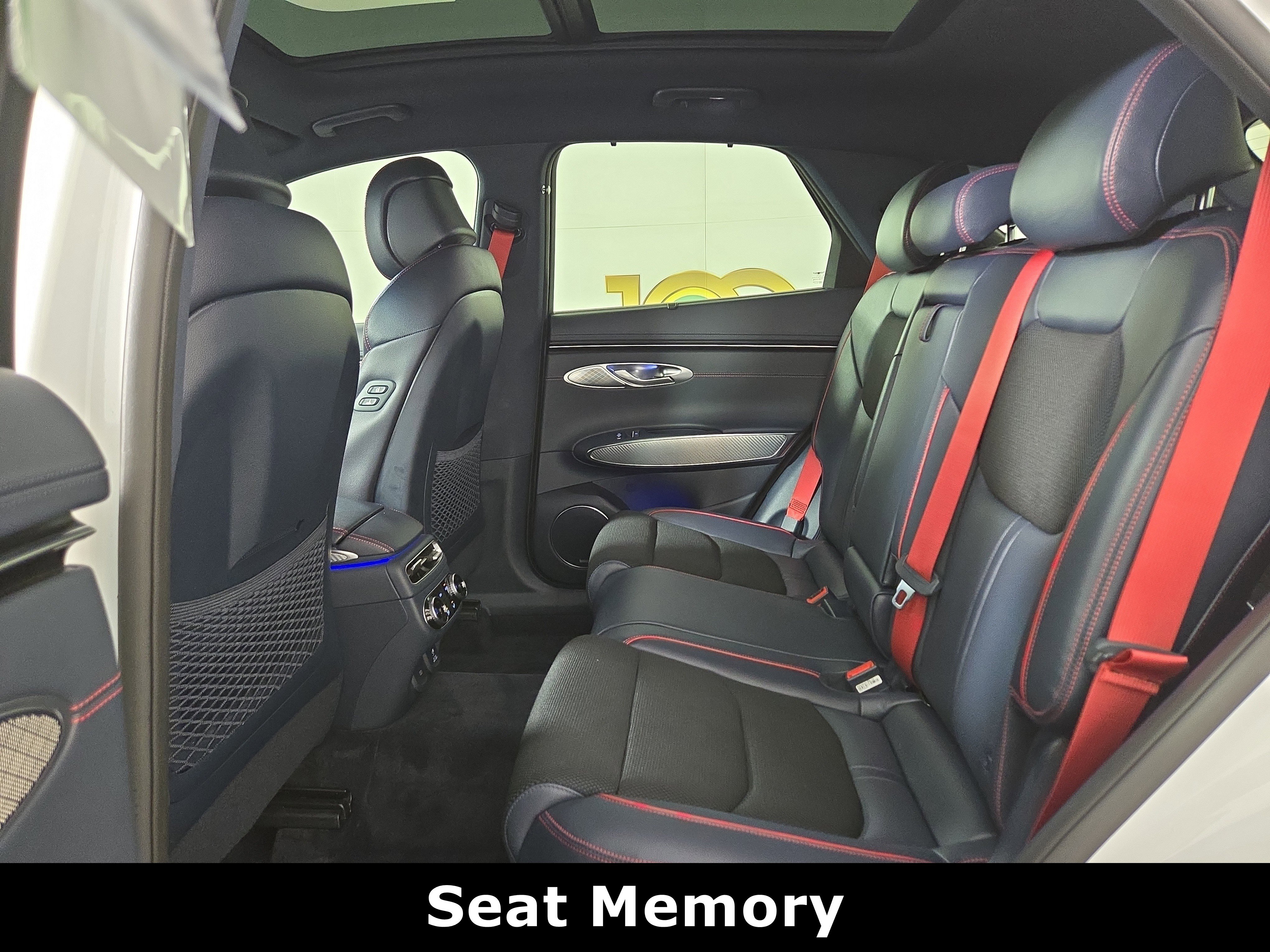 Used 2024 Genesis GV70 2.5T w/ Sport Prestige Package image 12