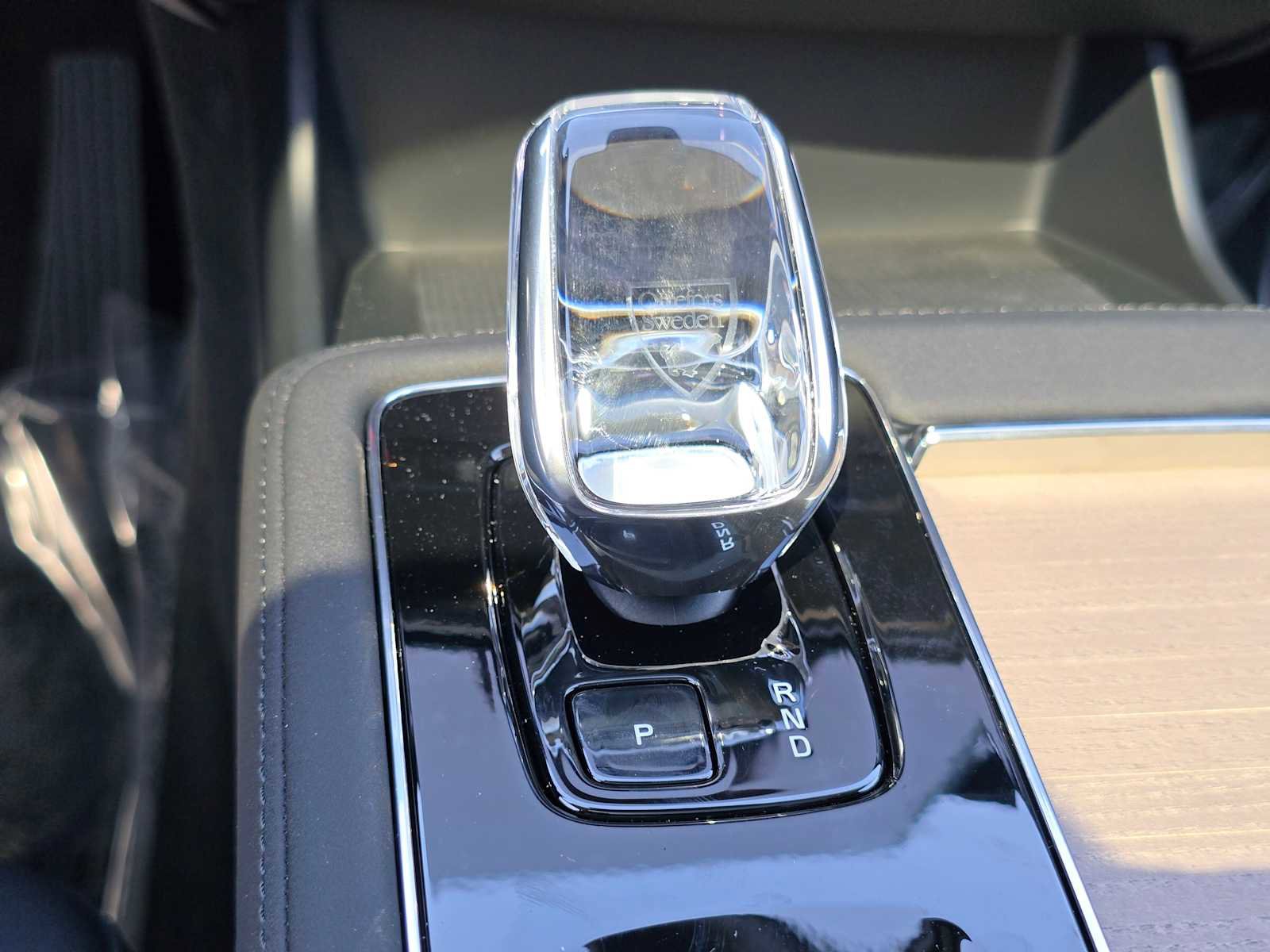 New 2026 Volvo XC90 T8 Plus w/ Protection Package Premier AWD/4WD image 32