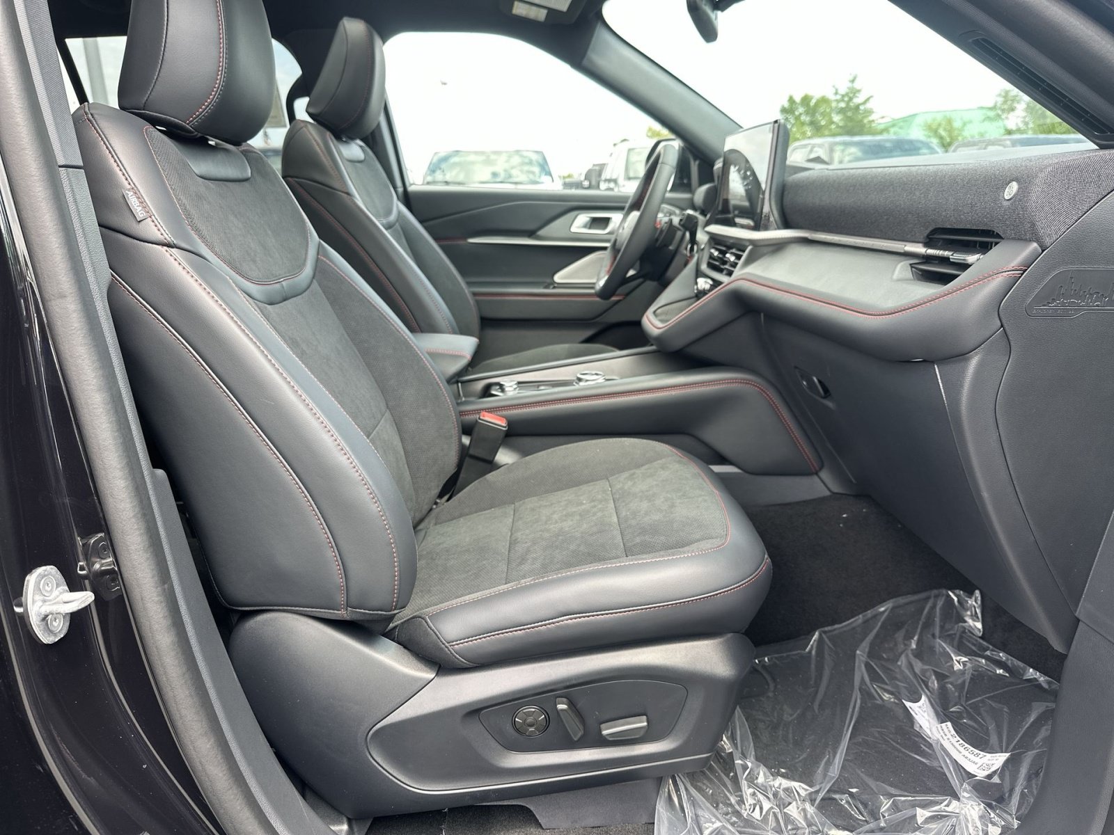 New 2026 Ford Explorer ST w/ Sun And Sound Package AWD/4WD image 29