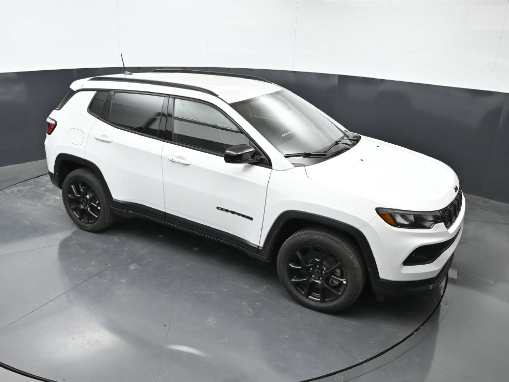 New 2026 Jeep Compass Latitude AWD/4WD image 34