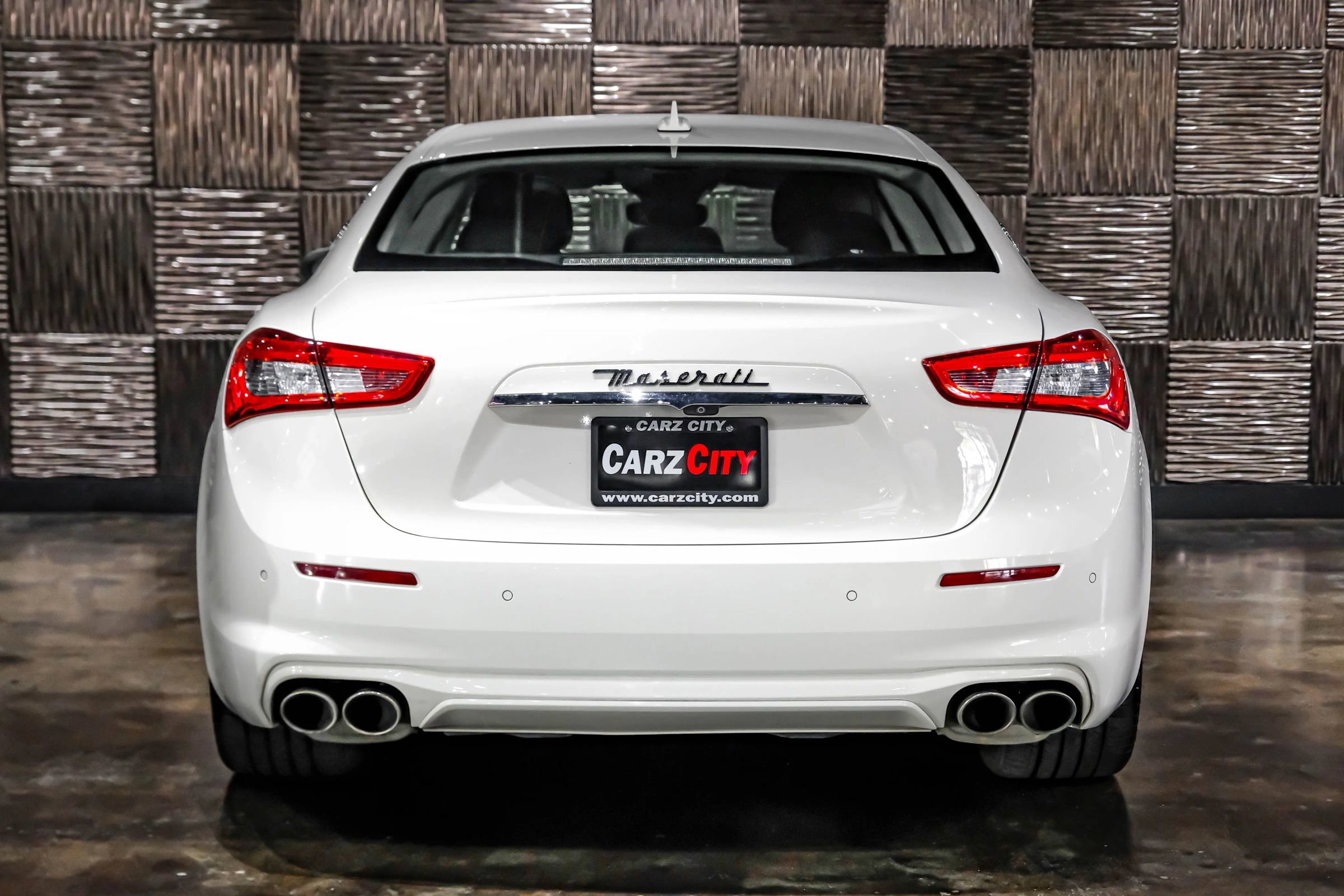 Used 2018 Maserati Ghibli S GranLusso AWD/4WD image 10