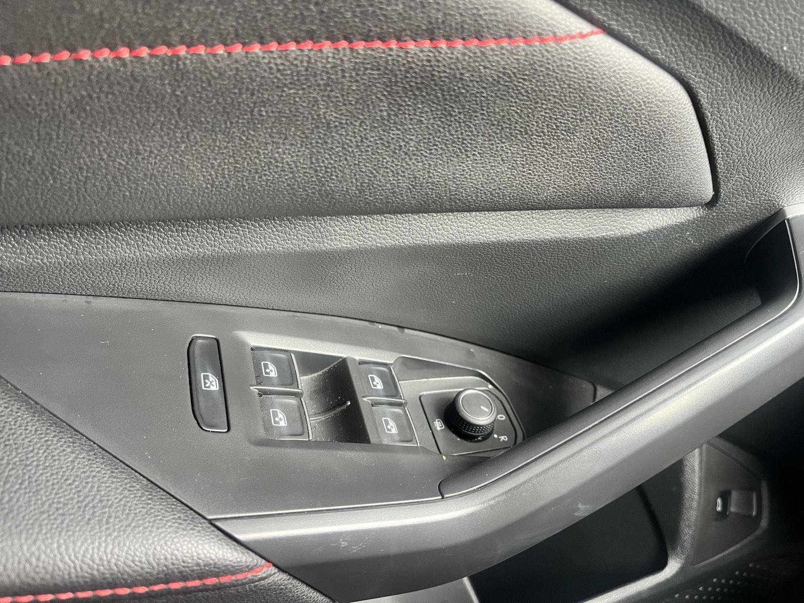 Used 2024 Volkswagen Jetta GLI Autobahn FWD image 34