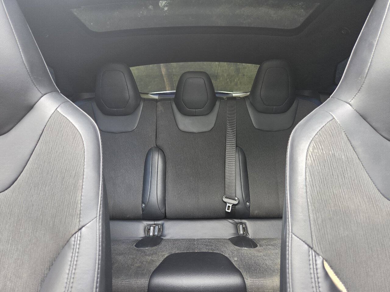 Used 2016 Tesla Model S 60 RWD image 23