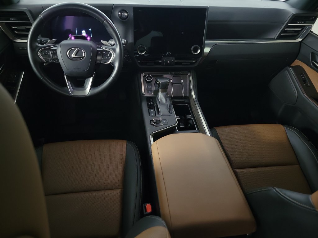 Used 2024 Lexus GX 550 w/ Accessory Package (Z1) AWD/4WD image 10