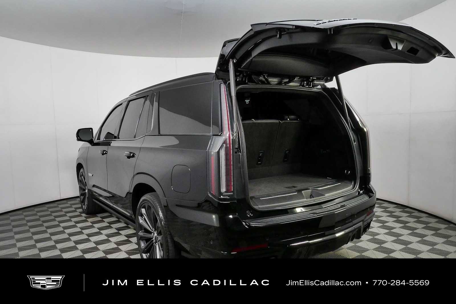 Certified 2025 Cadillac Escalade V AWD/4WD image 36
