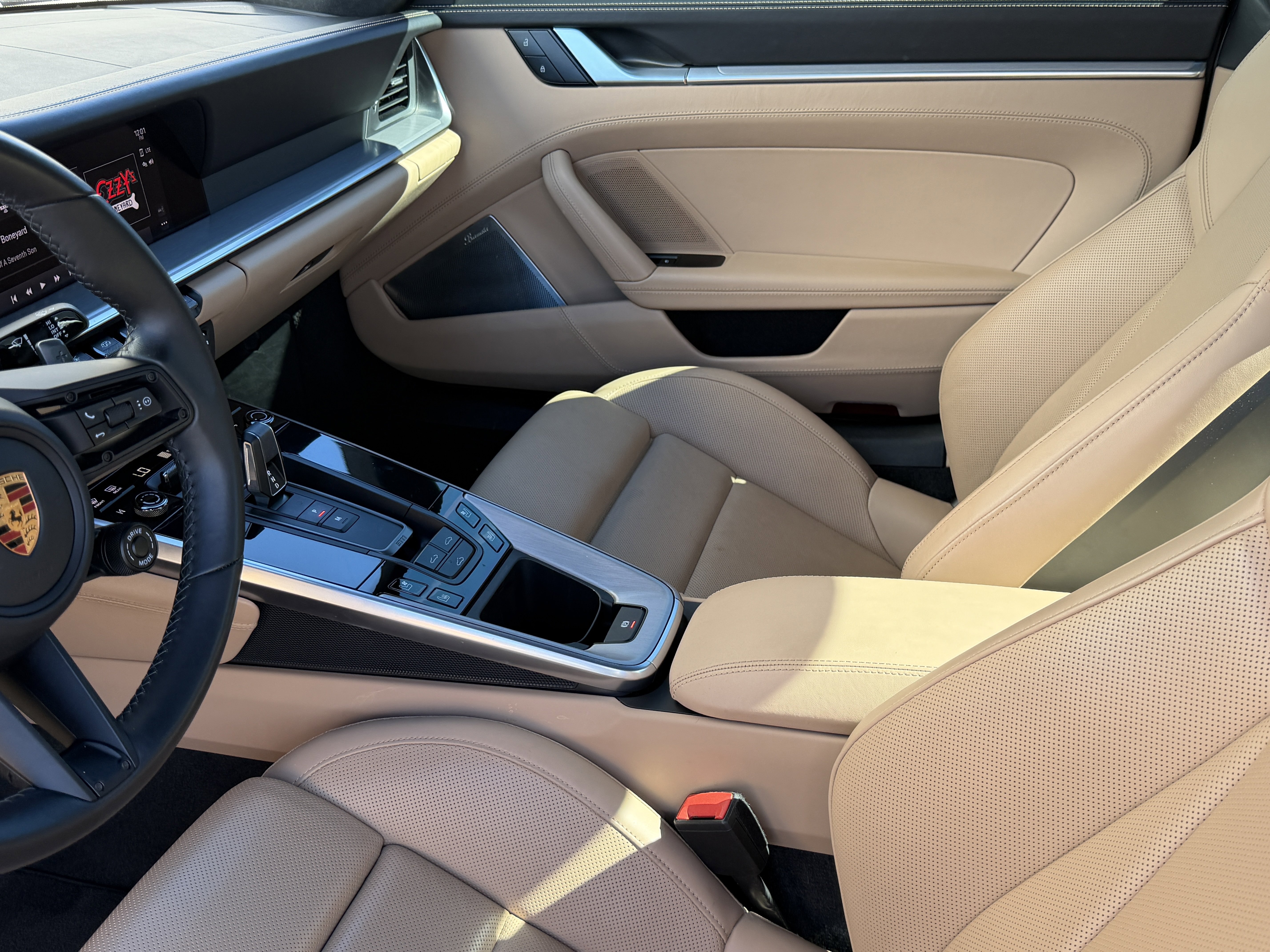 Certified 2022 Porsche 911 Turbo S image 4