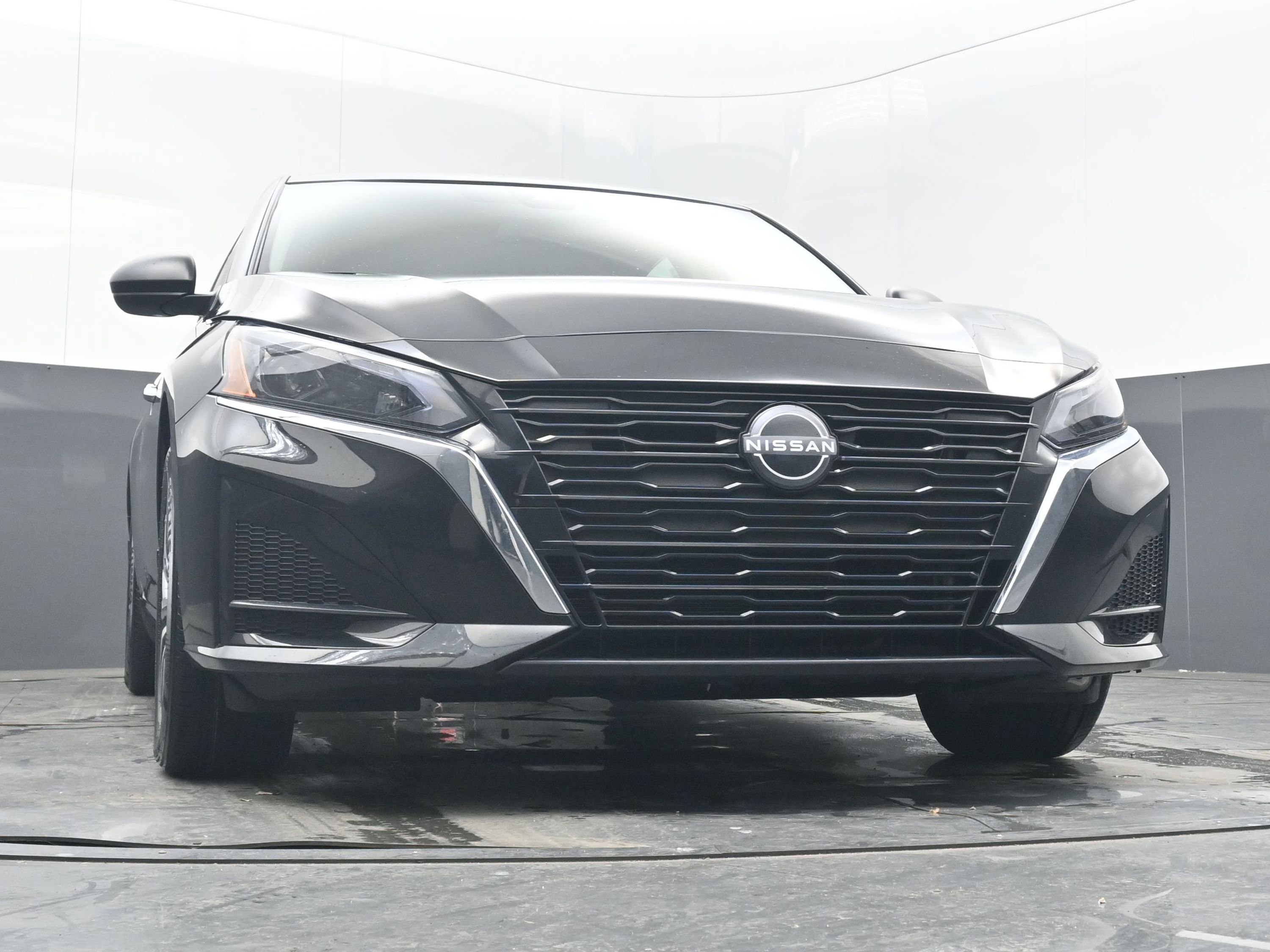 Certified 2025 Nissan Altima 2.5 SV image 23