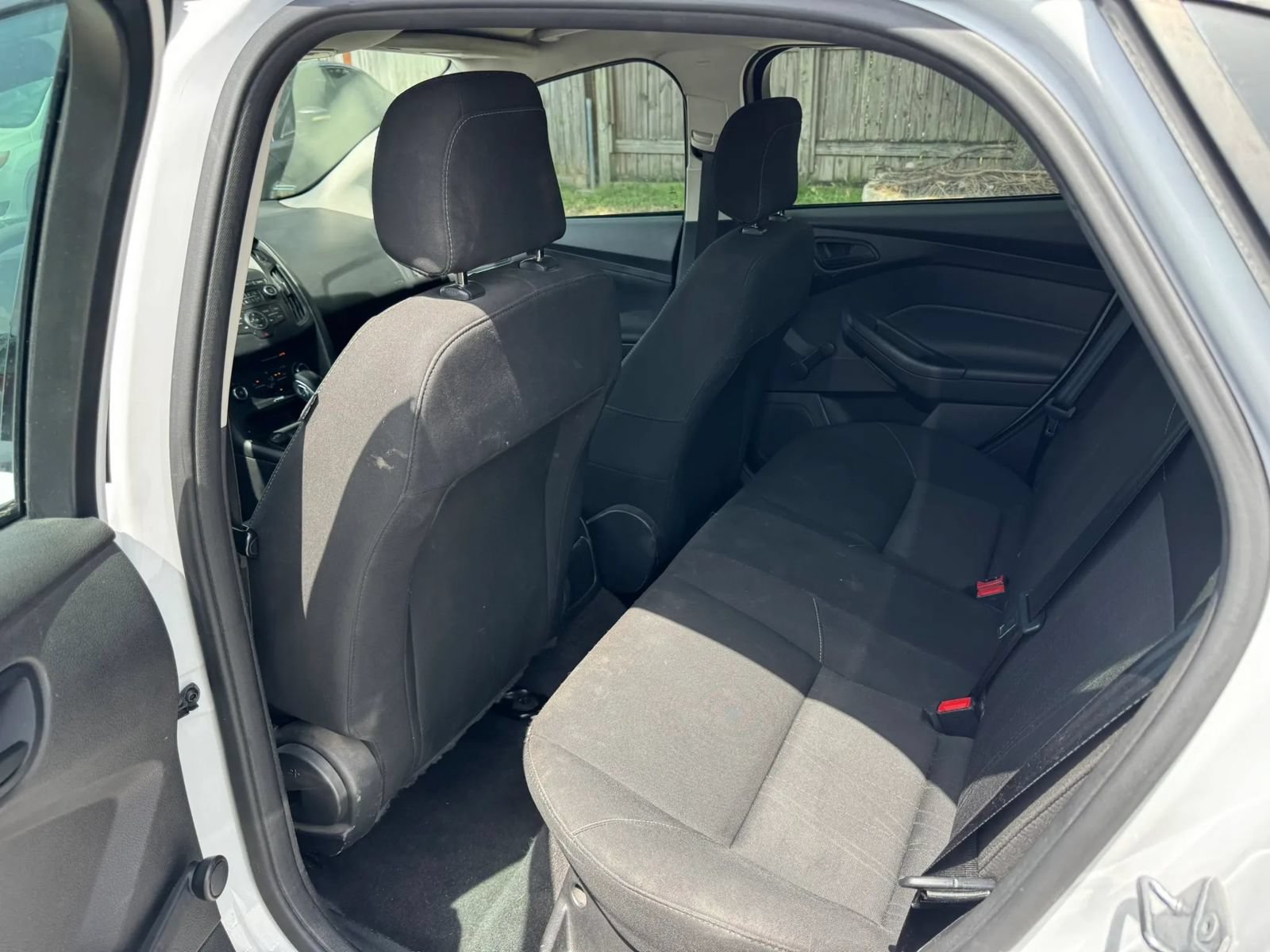 Used 2018 Ford Focus S FWD image 19