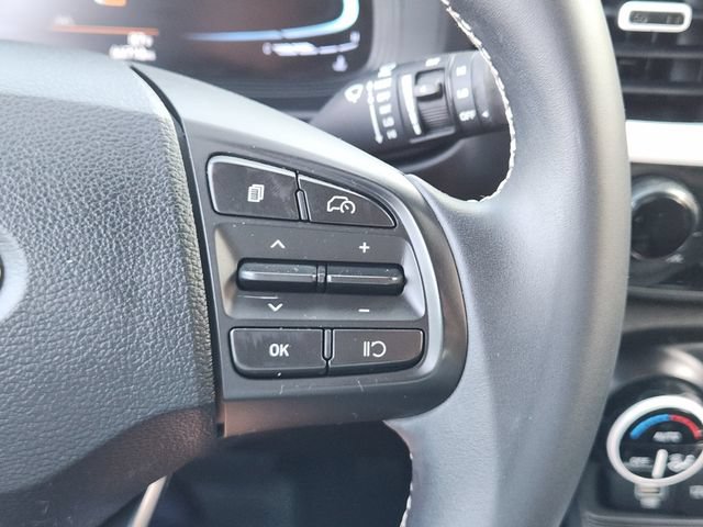Used 2023 Hyundai Venue Limited FWD image 30