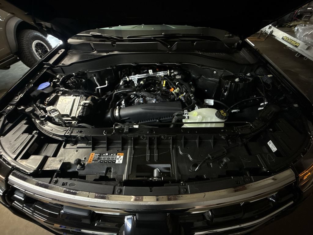 New 2026 Ford Explorer Active AWD/4WD image 17