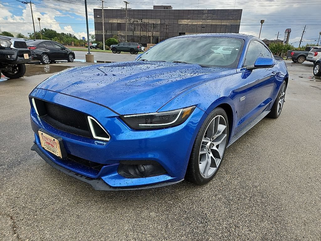 Used 2017 Ford Mustang GT Premium w/ Equipment Group 401A RWD image 1