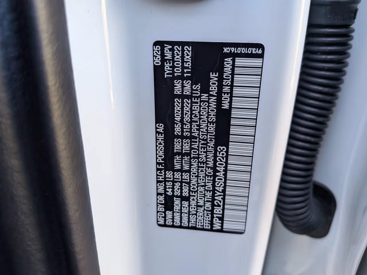 Certified 2025 Porsche Cayenne S AWD/4WD image 29